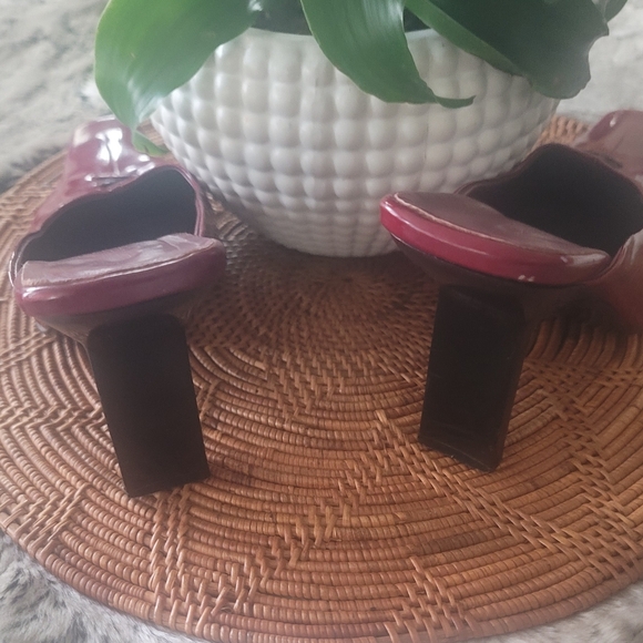 Vintage Bebe mule heels - Picture 10 of 11